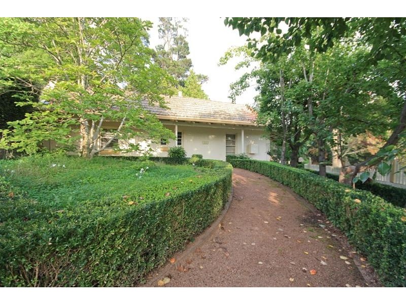 67 Railway Ave, Bundanoon NSW 2578