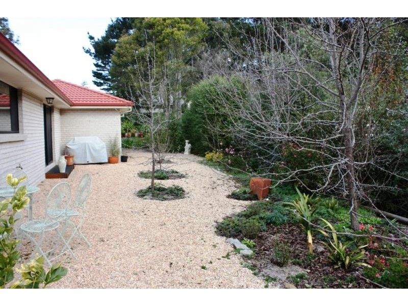 12 Viewland  St, Bundanoon NSW 2578