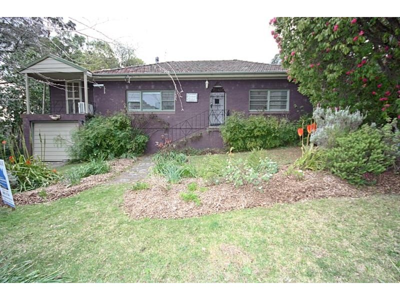 2 Hawthorne St, Bundanoon NSW 2578