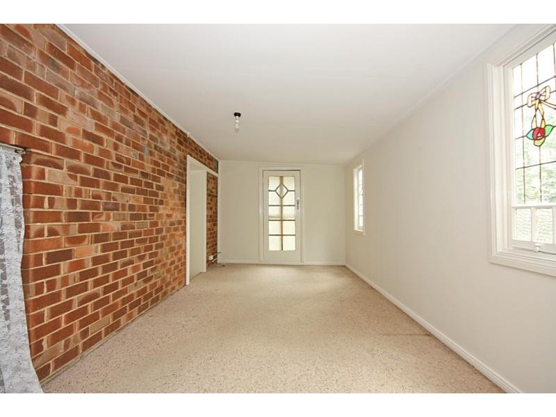 2 Hawthorne St, Bundanoon NSW 2578