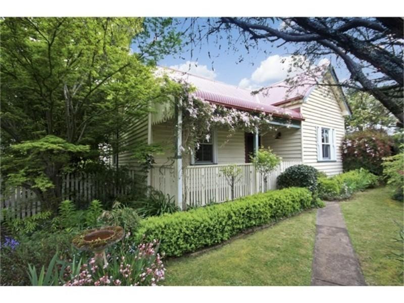 9 Middle Rd, Exeter NSW 2579