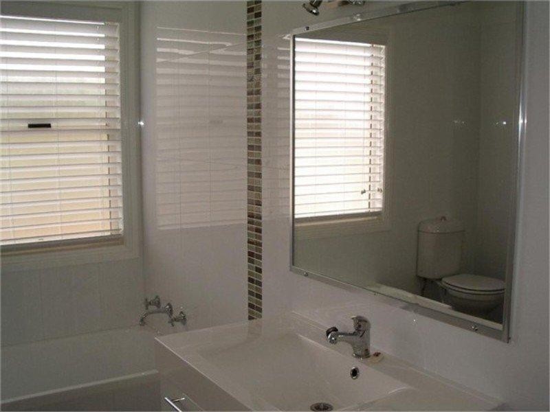 2 Robbie Burns Pl, Bundanoon NSW 2578