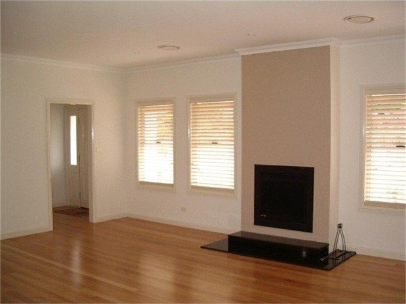 2 Robbie Burns Pl, Bundanoon NSW 2578