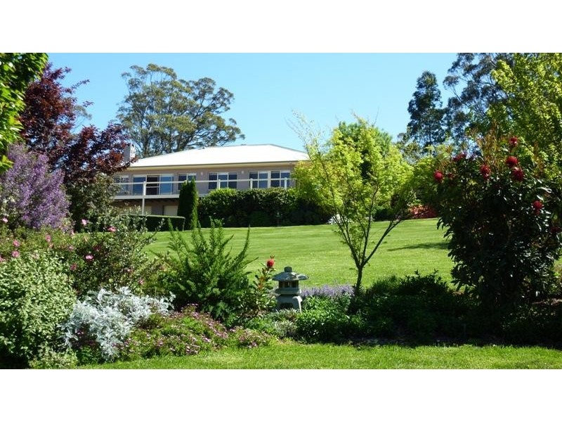 14 Yuille Ave, Bundanoon NSW 2578