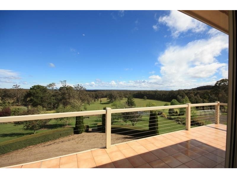 14 Yuille Ave, Bundanoon NSW 2578
