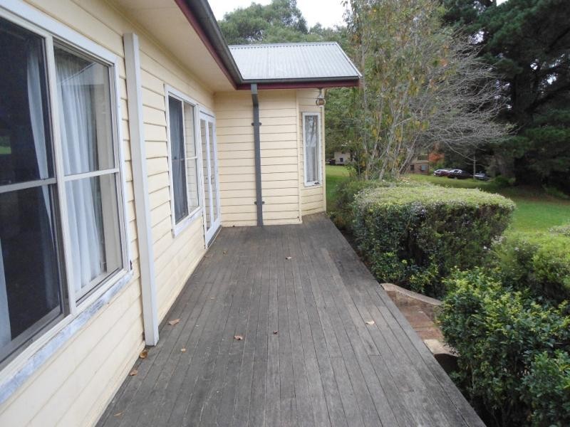 84 Garland Rd, Bundanoon NSW 2578