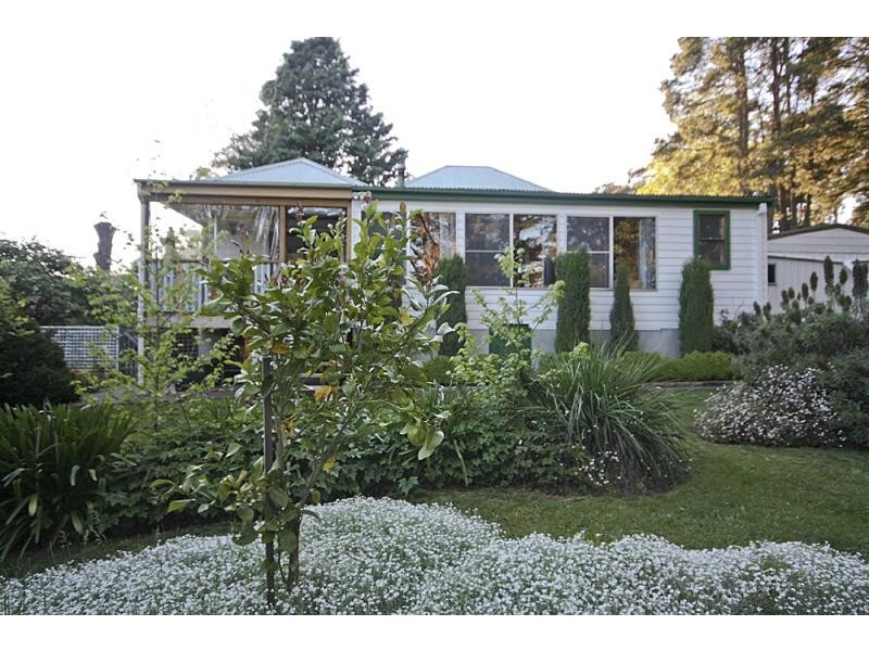 1 Hawthorne St, Bundanoon NSW 2578