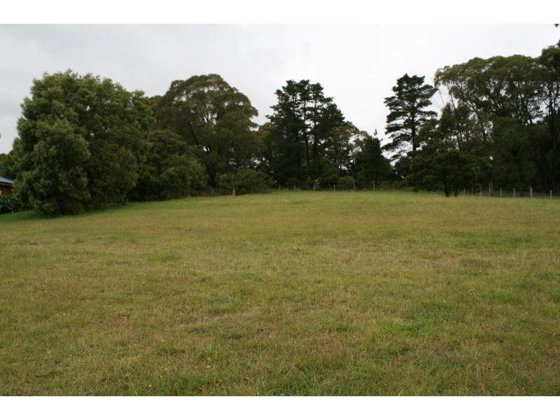 11 Bromhall Rd, Bundanoon NSW 2578