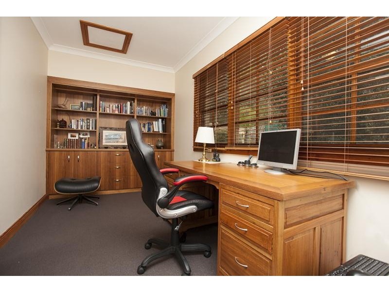 8 Lynne Cl, Bundanoon NSW 2578