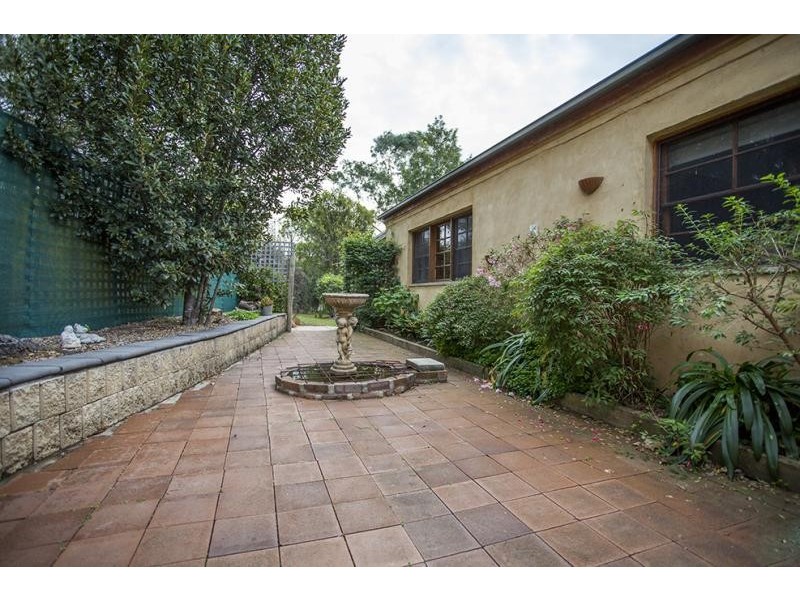 8 Lynne Cl, Bundanoon NSW 2578