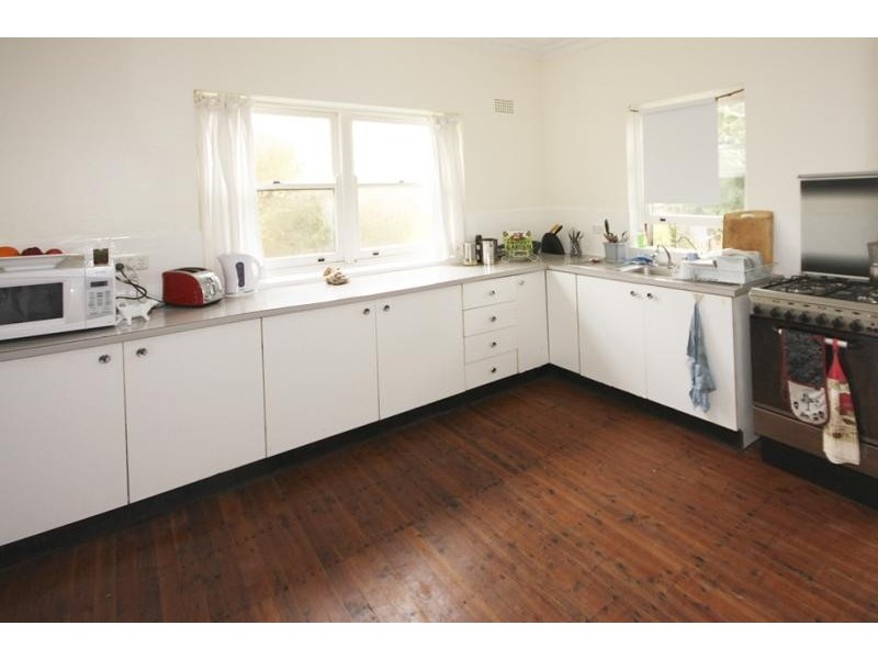 12 Birriga Ave, Bundanoon NSW 2578