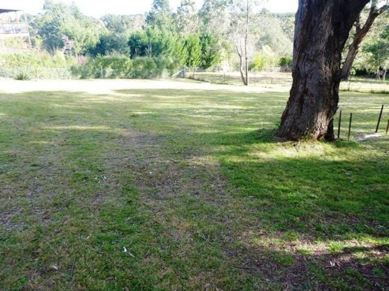 6 Lodge  Lane, Bundanoon NSW 2578
