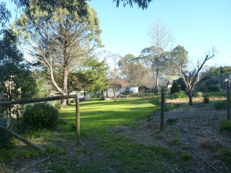 13 Ross St, Bundanoon NSW 2578