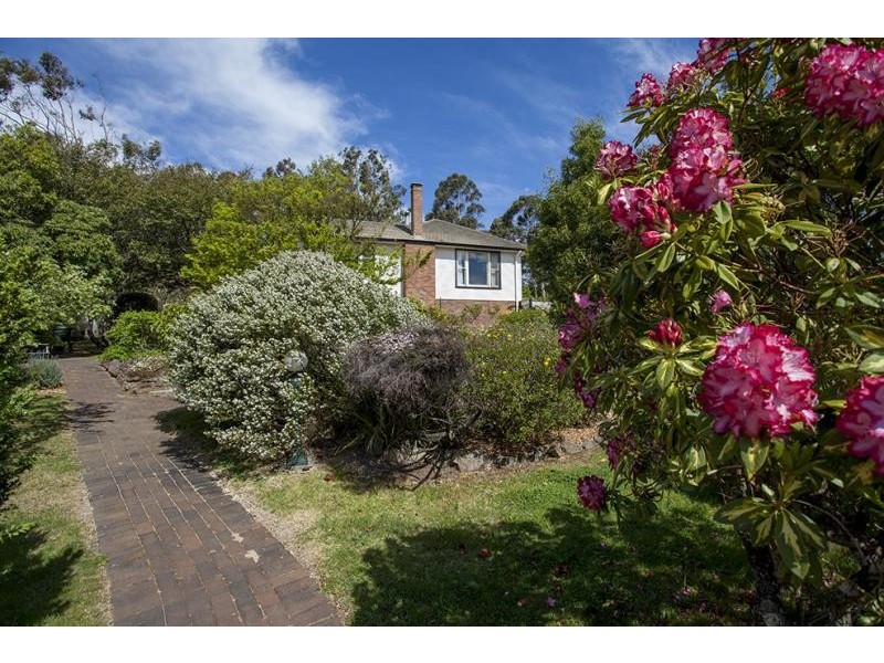 41-43 Railway Ave, Bundanoon NSW 2578