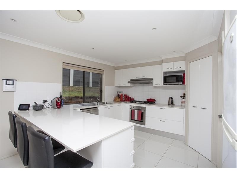 5 Larkin  Cl, Bundanoon NSW 2578