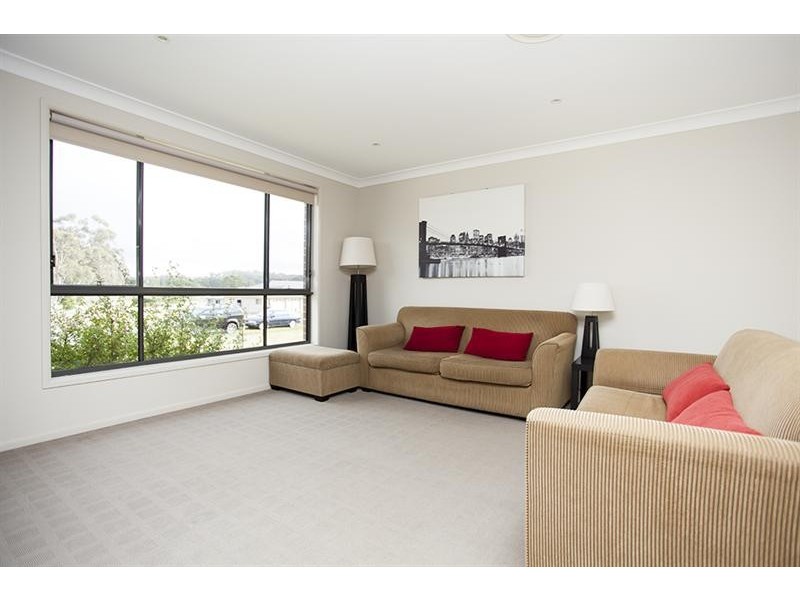 5 Larkin  Cl, Bundanoon NSW 2578