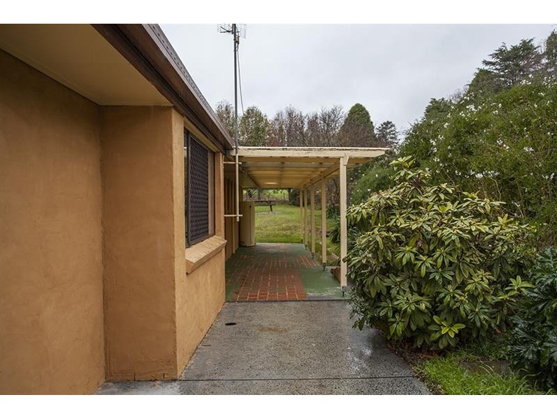 13 Amy St, Bundanoon NSW 2578