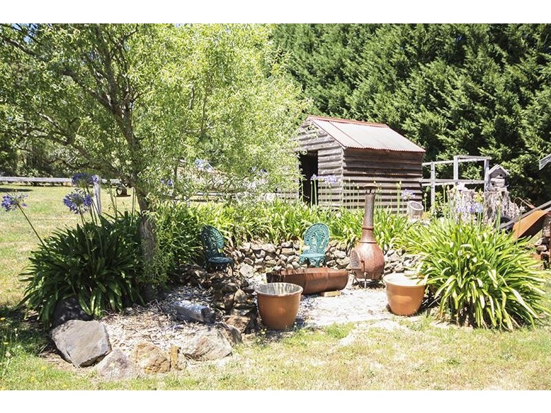 4 Birch Park Rd, Bundanoon NSW 2578