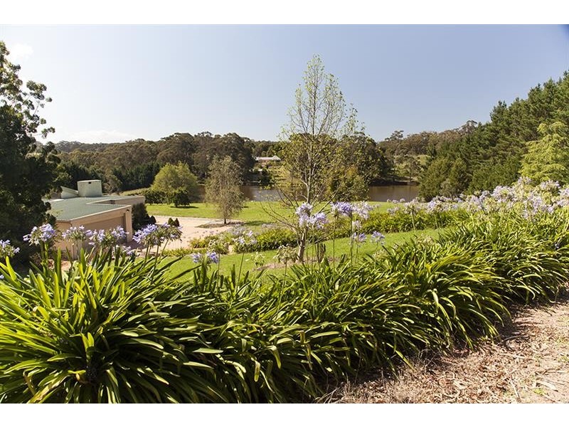 1 Birchwood Dr, Bundanoon NSW 2578