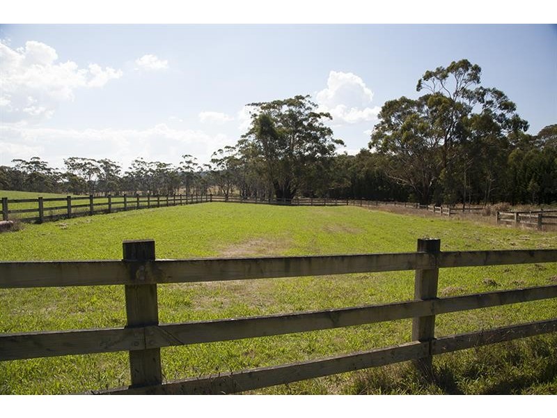 1 Birchwood Dr, Bundanoon NSW 2578