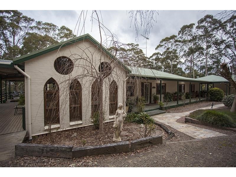15 Grey Gums Lane, Bundanoon NSW 2578