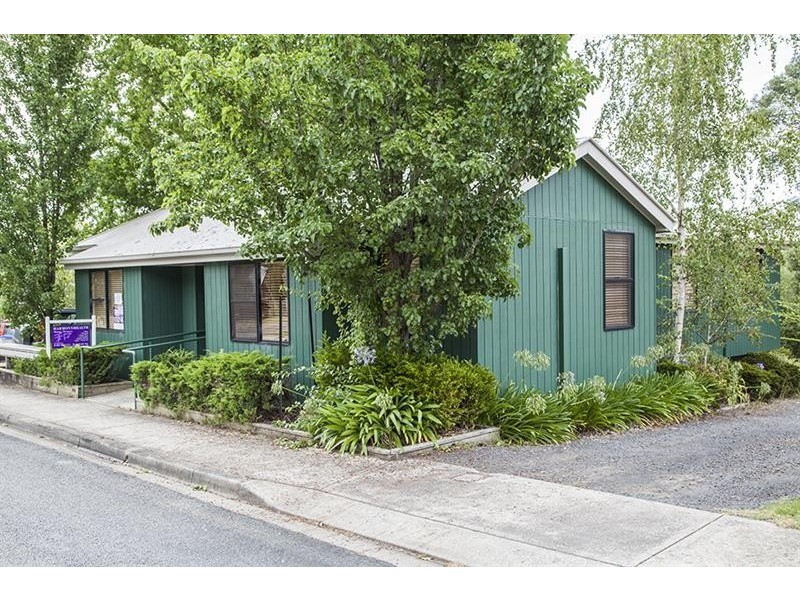 11  Railway Ave, Bundanoon NSW 2578