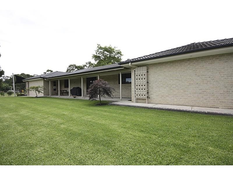 1 Bindar Cres, Bundanoon NSW 2578