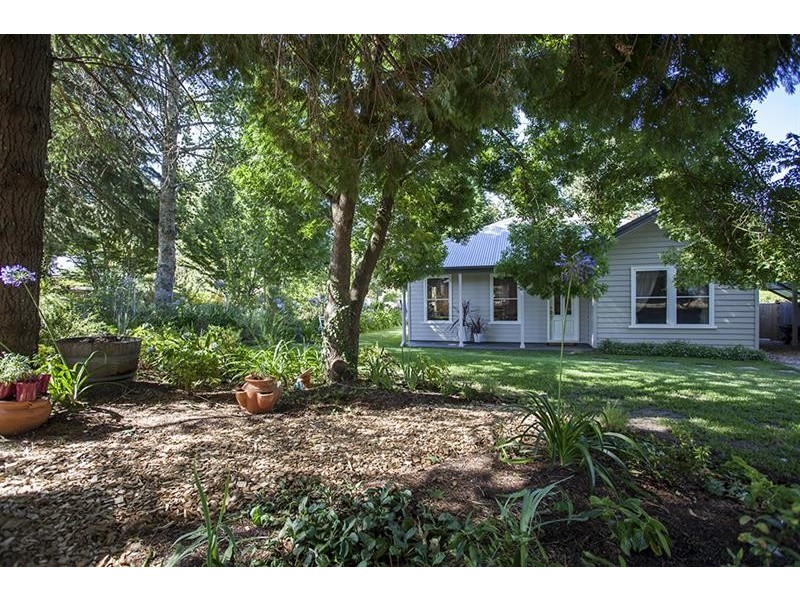 5 Kintyre Cl, Bundanoon NSW 2578