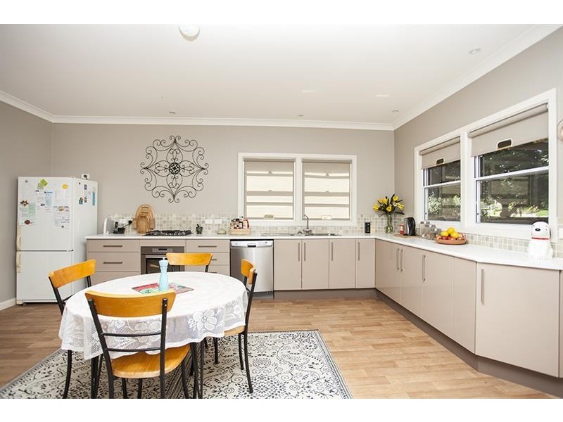 5 Kintyre Cl, Bundanoon NSW 2578