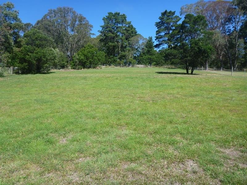 11 Bromhall Rd, Bundanoon NSW 2578