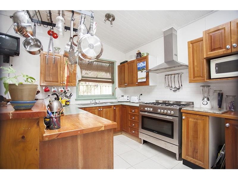 22 Hill St, Bundanoon NSW 2578