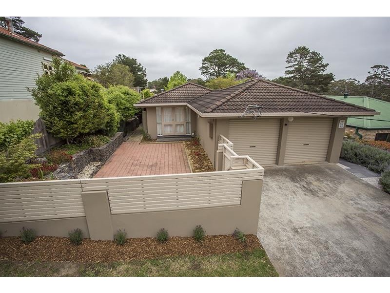24 Hill  St, Bundanoon NSW 2578