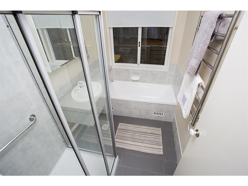 24 Hill  St, Bundanoon NSW 2578