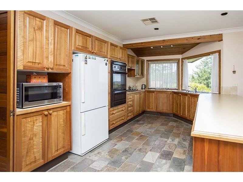 25 Garland Rd, Bundanoon NSW 2578