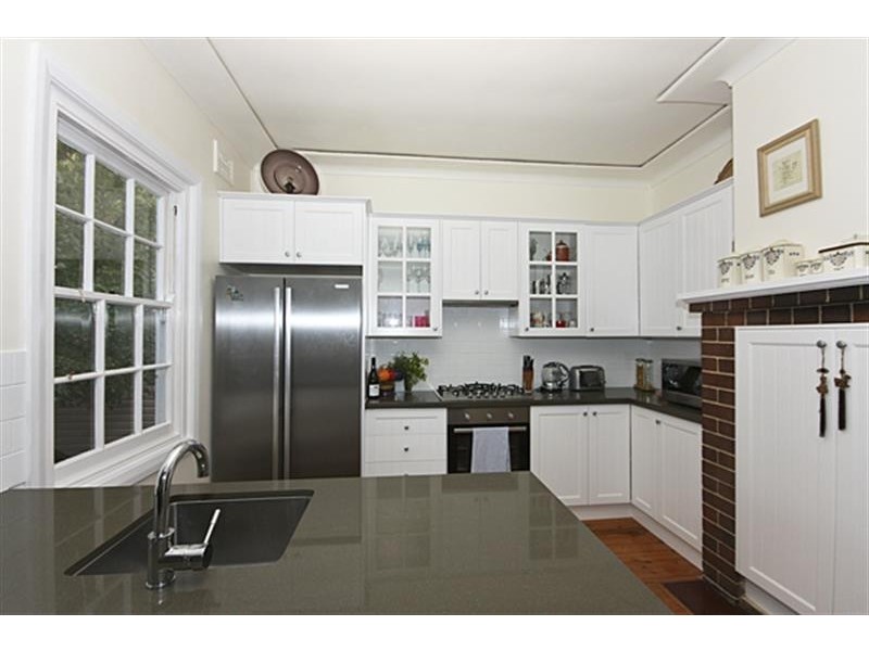 19 Church St, Bundanoon NSW 2578