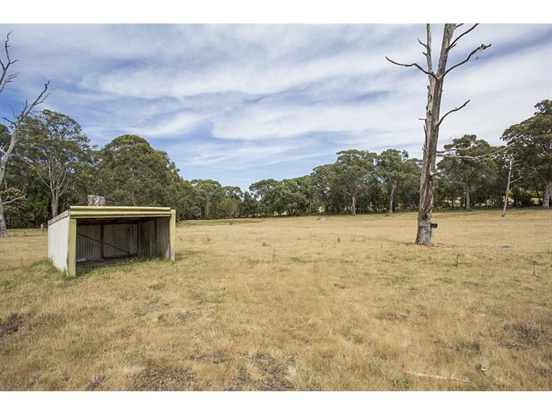 27 Badgerys Lookout Rd, Tallong NSW 2579