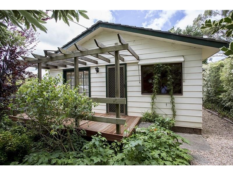 19 Hill St, Bundanoon NSW 2578