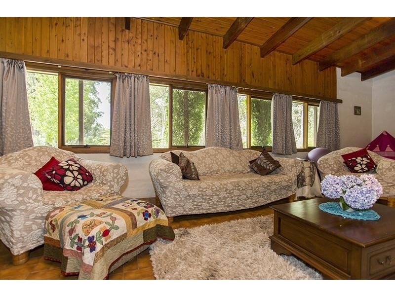 339 Caoura  Rd, Tallong NSW 2579