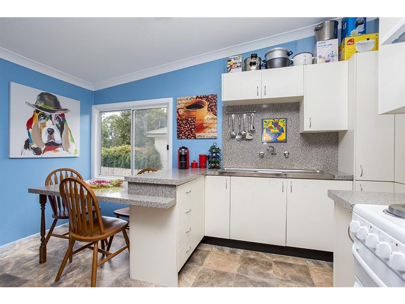 38 Hill St, Bundanoon NSW 2578