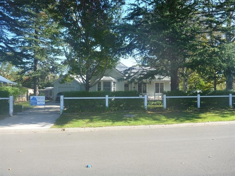 4 Brigadoon  Dr, Bundanoon NSW 2578