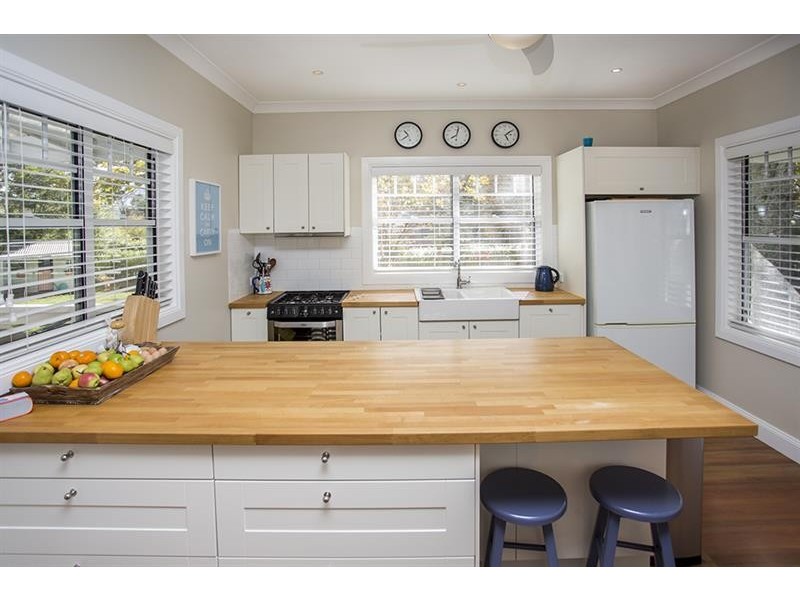 4 Brigadoon  Dr, Bundanoon NSW 2578