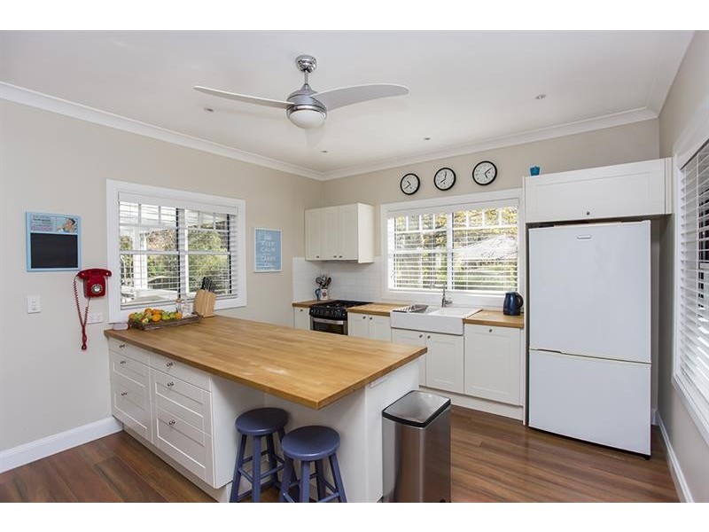 4 Brigadoon  Dr, Bundanoon NSW 2578