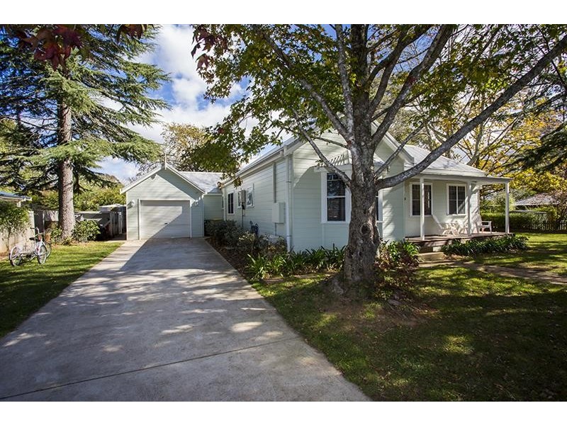 4 Brigadoon  Dr, Bundanoon NSW 2578