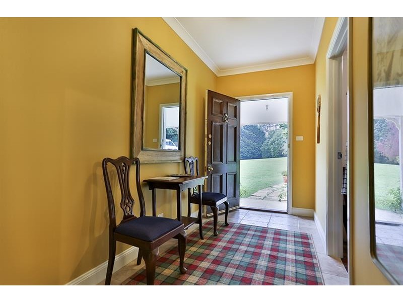 6 Nicholas  Ave, Bundanoon NSW 2578