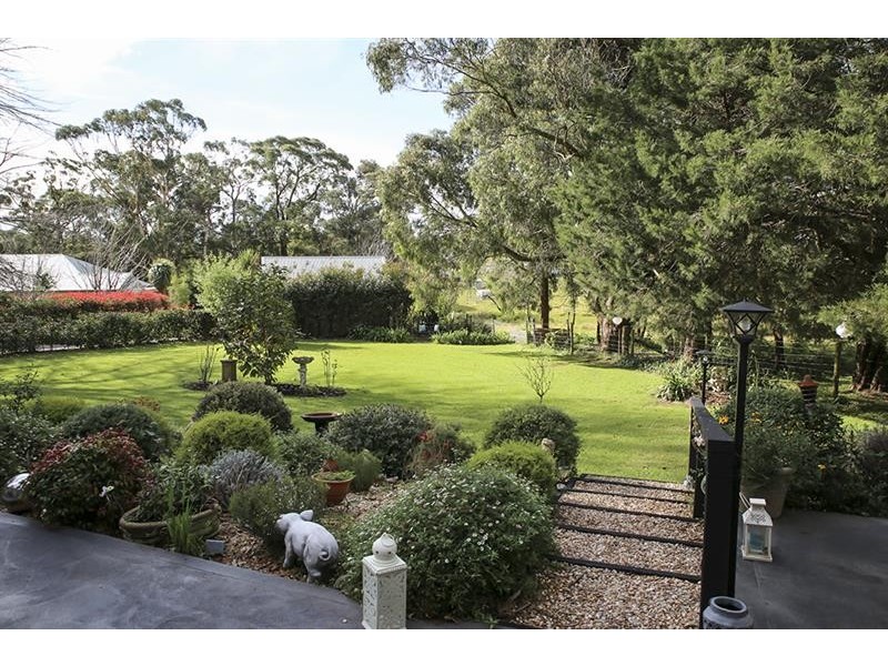 12 Ferndale  Rd, Bundanoon NSW 2578