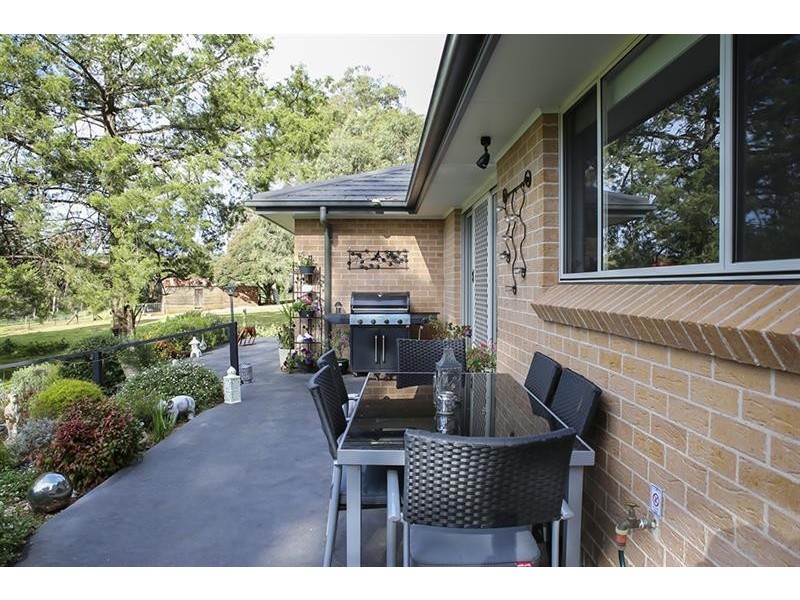 12 Ferndale  Rd, Bundanoon NSW 2578