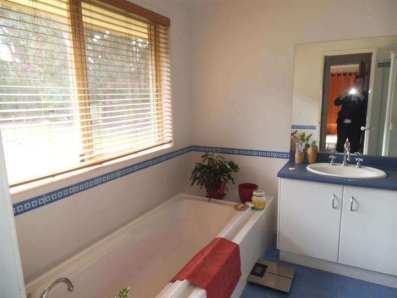 7 Elmswood Ct, Bundanoon NSW 2578