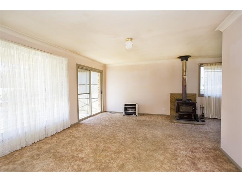 28 Ebury St, Bundanoon NSW 2578