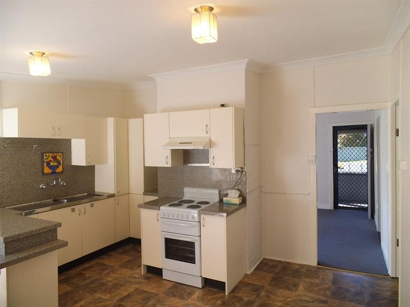 38 Hill St, Bundanoon NSW 2578
