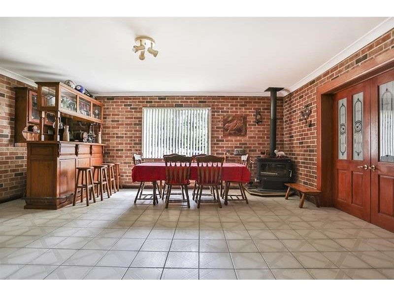 6 Ashgrove Pl, Bundanoon NSW 2578